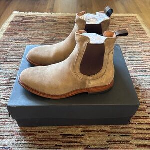 Allen Edmonds Tanner Chelsea Boots in Tobacco Suede